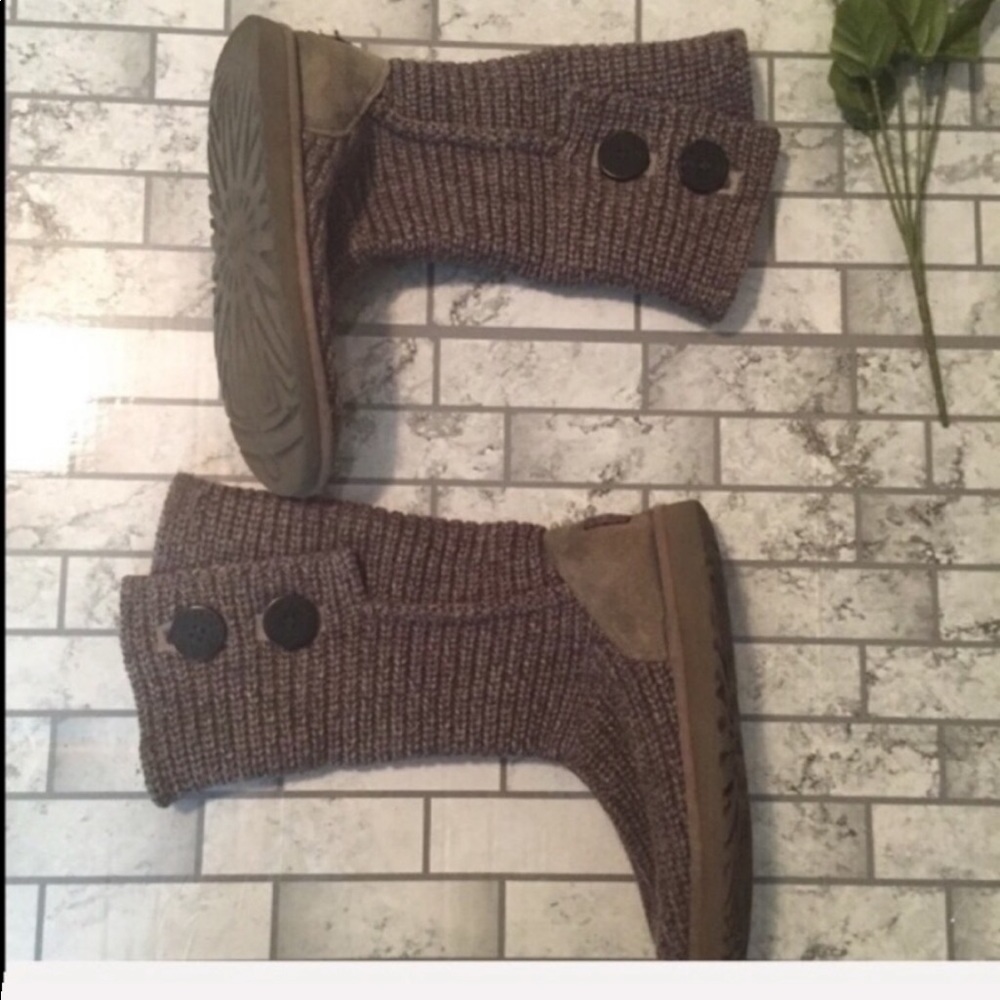 UGG Classic Cardy